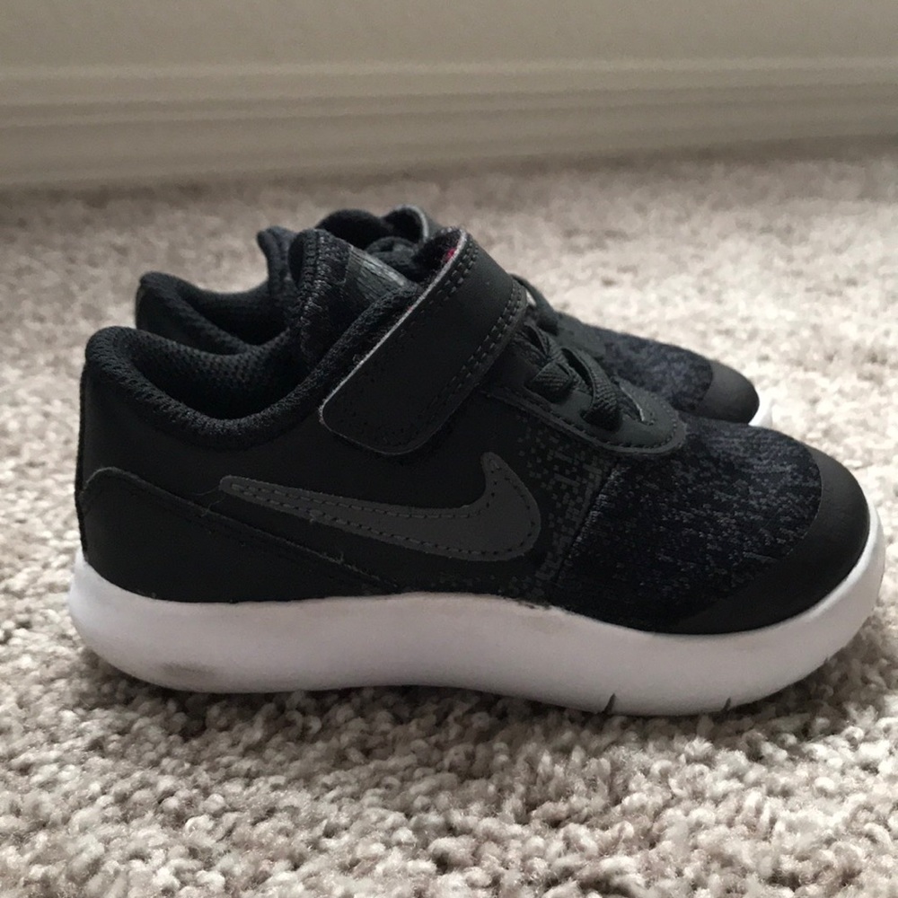 Nike Flex Contact Shoes 7C